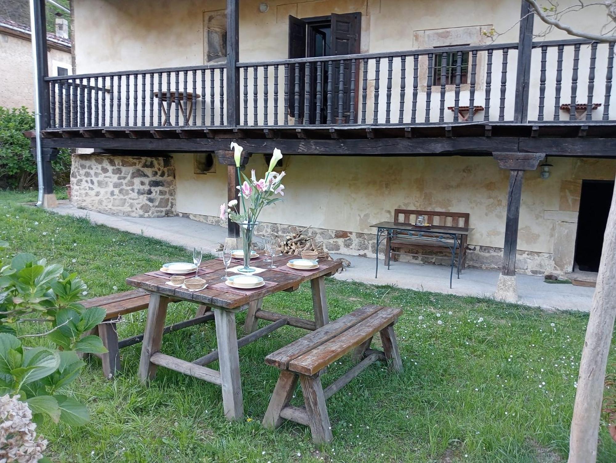 Palacio Rural De Inguanzo De Cabrales Villa Exterior photo